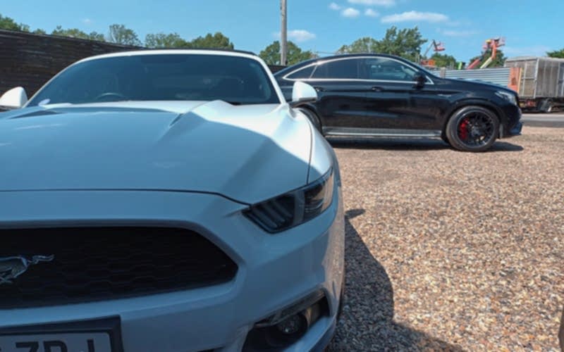 Ford Mustang paint scratch repair in progress